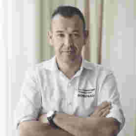 Richard Van Oostendebrugge.jpg